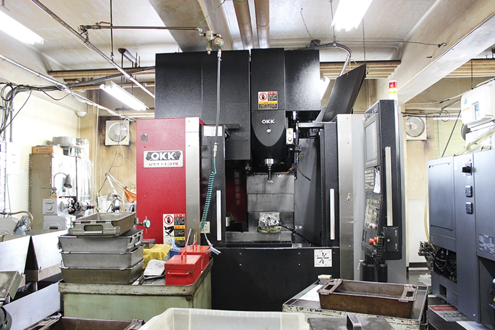 マシニングセンタ OKK　VM43R