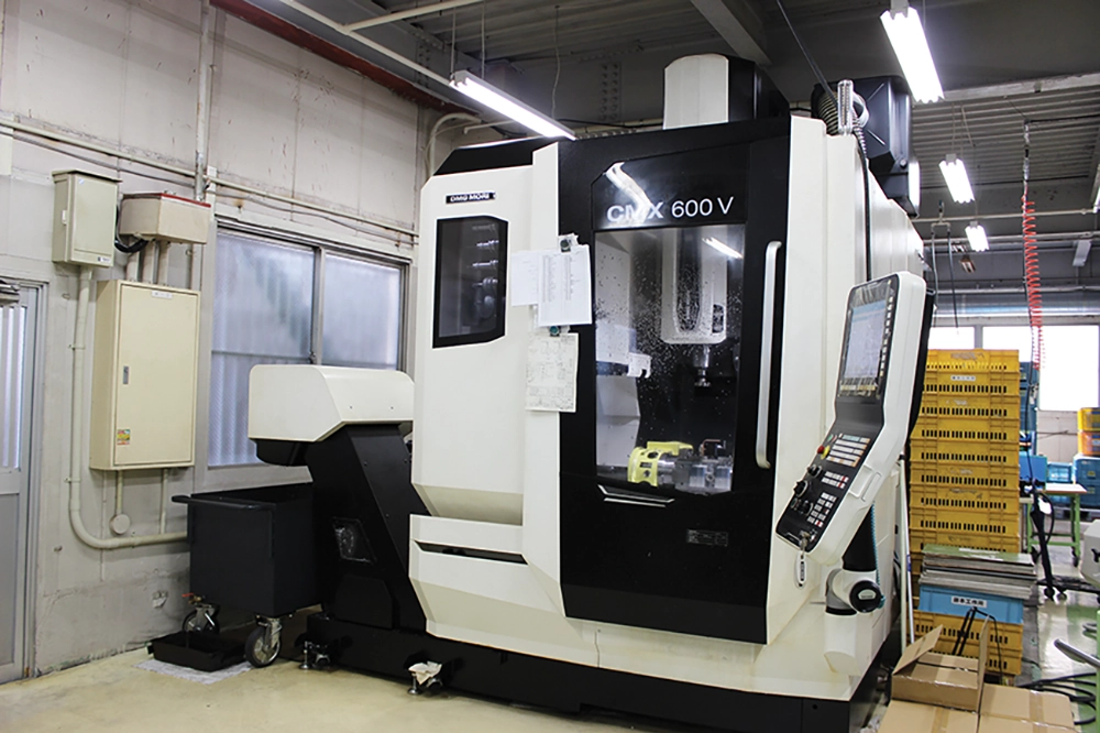 立型マシニングセンタ DMG MORI　CMX-600V